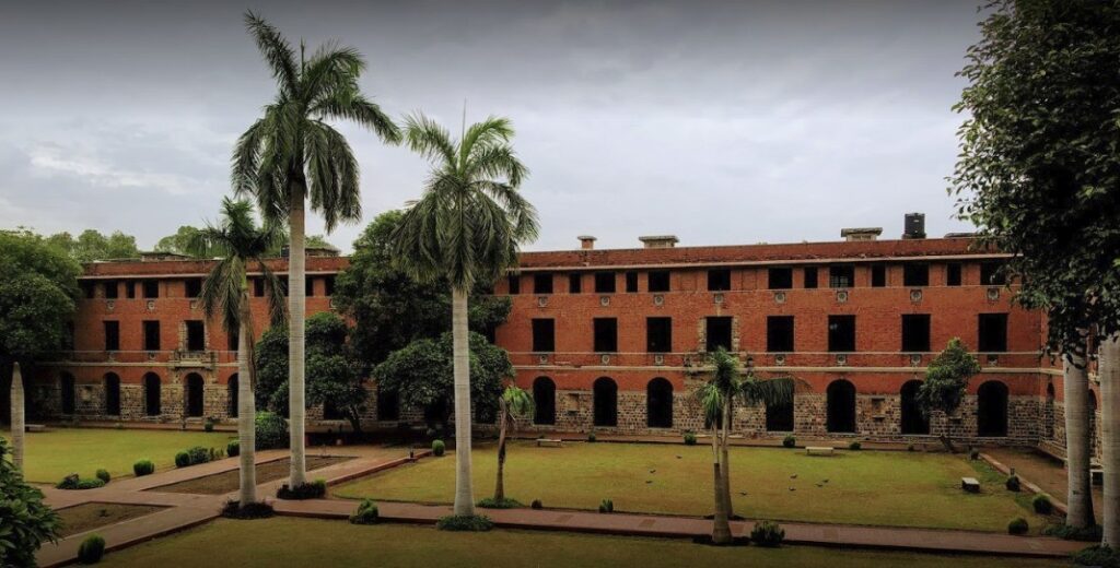 Miranda house top college in delhi